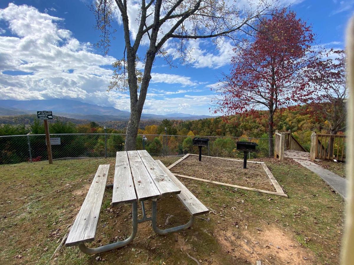 גטלינבורג Deer Ridge Mountain Resort E308 מראה חיצוני תמונה